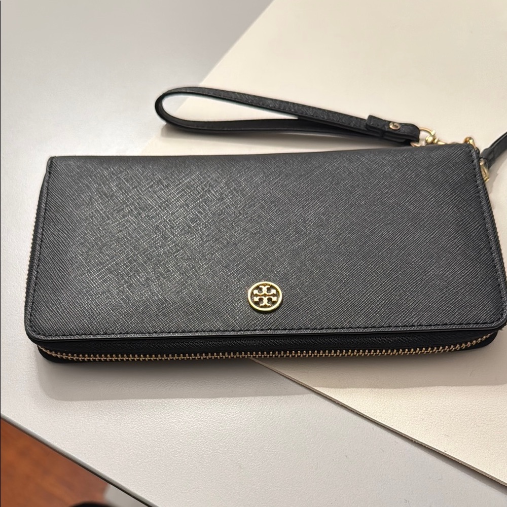 Tory Burch Robinson Continental Wallet